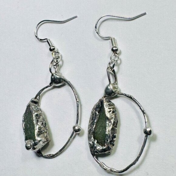 Natural Moldavite & Sterling 925 Boho Metalwork Earrings - Picture 11 of 17
